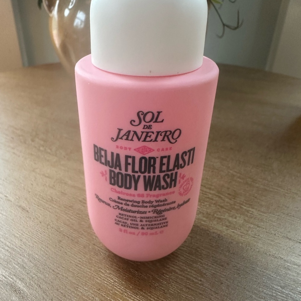 Sol de Janeiro Beija Flor Pink Body Wash SOL 68